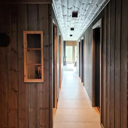 Feriehus Centrally Located In *
